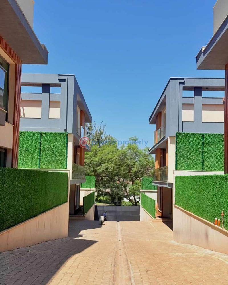 5 bedroom Townhouse For Sale Off Convent Drive Lavington Nairobi - 15