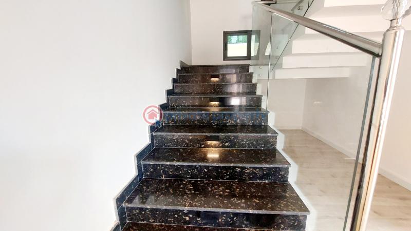 5 bedroom Townhouse For Sale Off Convent Drive Lavington Nairobi - 16