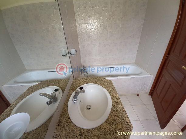 3 bedroom Apartment For Sale Near Kileleshwa Police Station. Nairobi - 11
