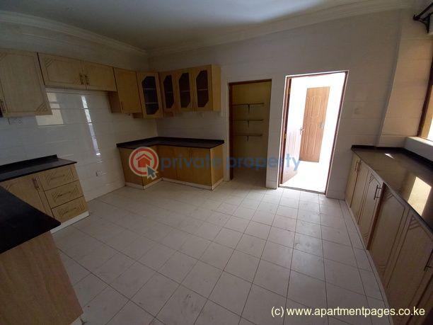 3 bedroom Apartment For Sale Near Kileleshwa Police Station. Nairobi - 17