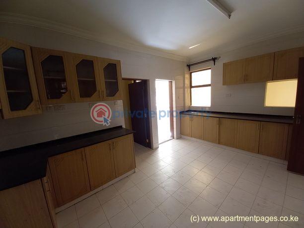 3 bedroom Apartment For Sale Near Kileleshwa Police Station. Nairobi - 3