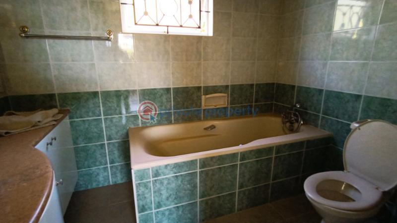 4 bedroom Apartment For Sale Riverside westlands Nairobi - 18