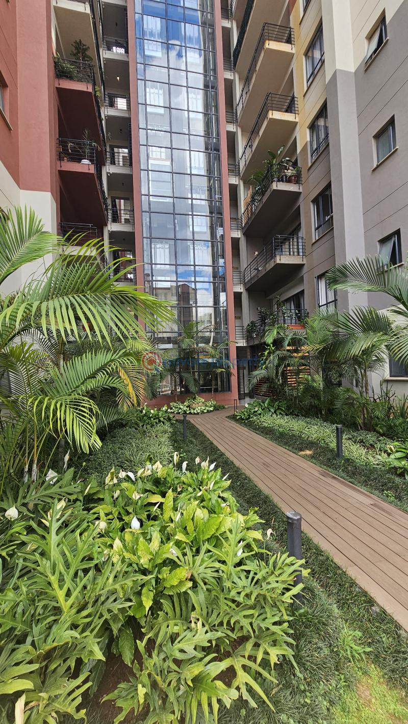 4 bedroom Apartment For Sale Near Kileleshwa Police Station. Nairobi - 16
