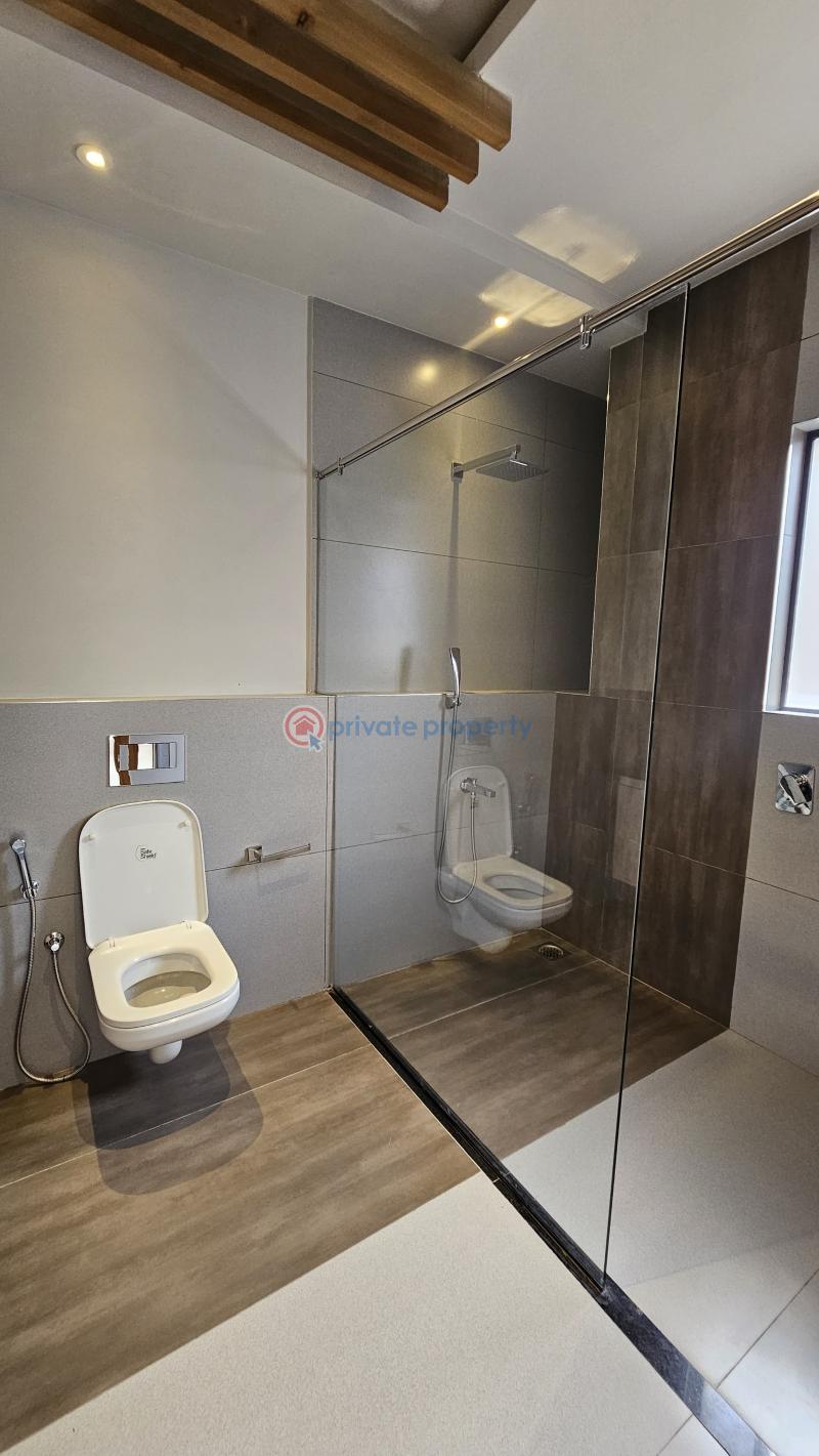 4 bedroom Apartment For Sale Near Kileleshwa Police Station. Nairobi - 13