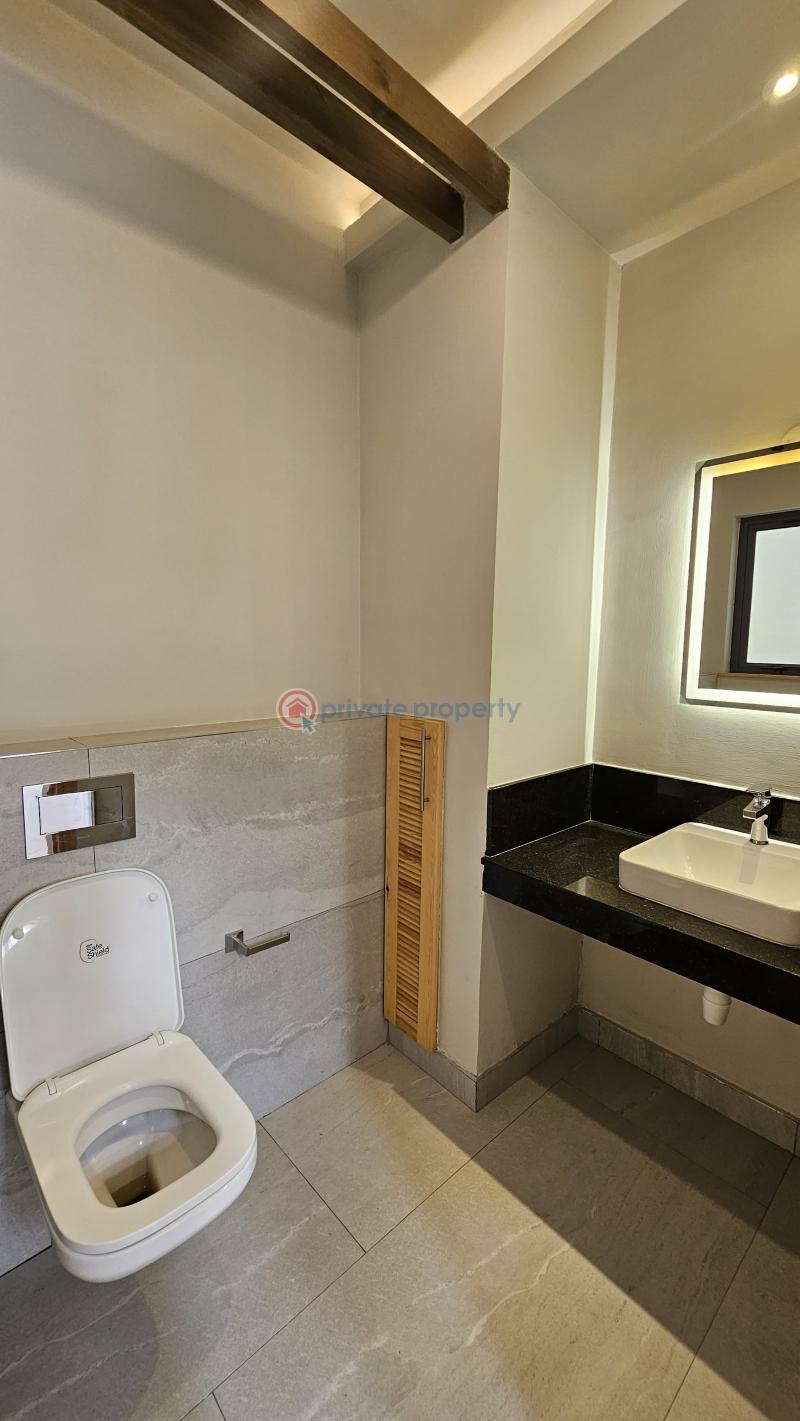 4 bedroom Apartment For Sale Near Kileleshwa Police Station. Nairobi - 5