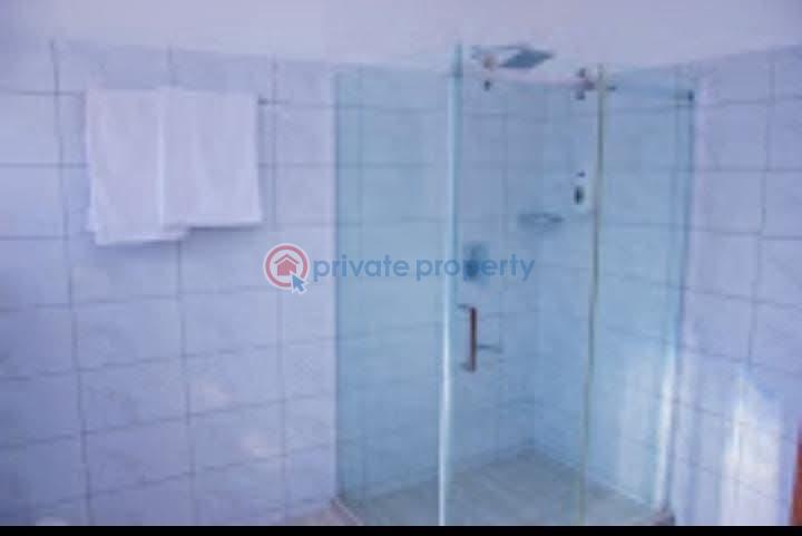5 bedroom House Short let Nyali Mombasa - 17