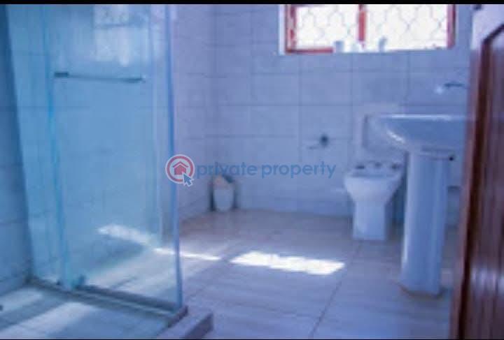 5 bedroom House Short let Nyali Mombasa - 16