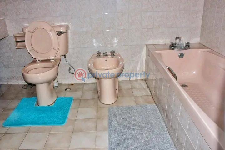 5 bedroom House Short let behind City Mall Nyali Mombasa - 9