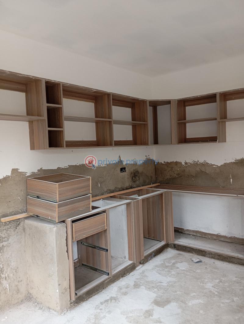 3 bedroom Detached Bungalow For Sale Off Namanga Road. Kajiado Acacia Area Kitengela  - 4