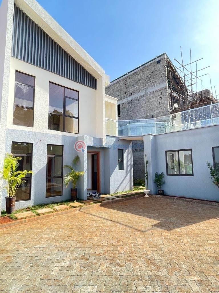 4 bedroom House For Sale Uthiru/Ruthimitu Nairobi - 2