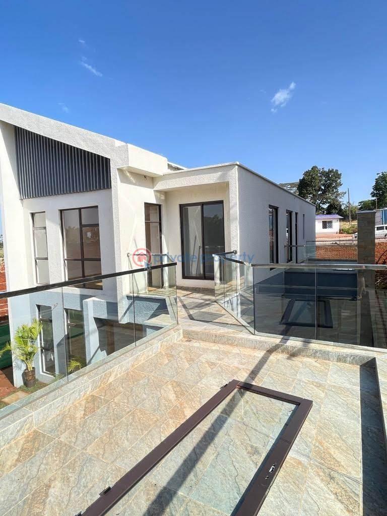 4 bedroom House For Sale Uthiru/Ruthimitu Nairobi - 4