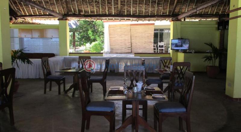 10 bedroom Hotel / Guest House For Sale Mombasa Bamburi Beach near Braeburn International School Bamburi Mombasa - 15