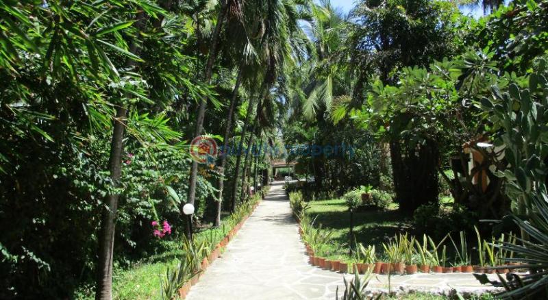 10 bedroom Hotel / Guest House For Sale Mombasa Bamburi Beach near Braeburn International School Bamburi Mombasa - 3