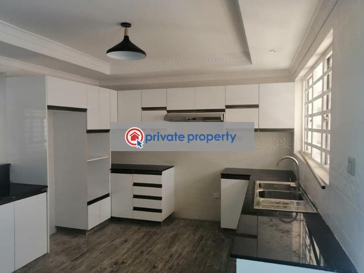 4 bedroom Townhouse For Sale crimson Bay Villas varsityville Estate