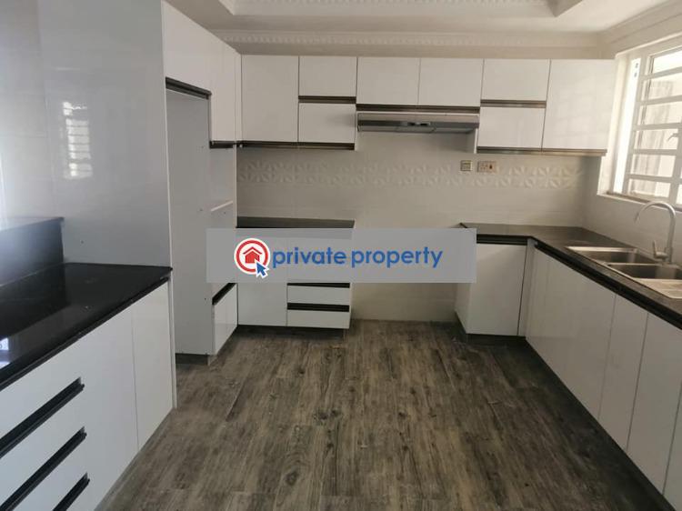 4 bedroom Townhouse For Sale crimson Bay Villas varsityville Estate