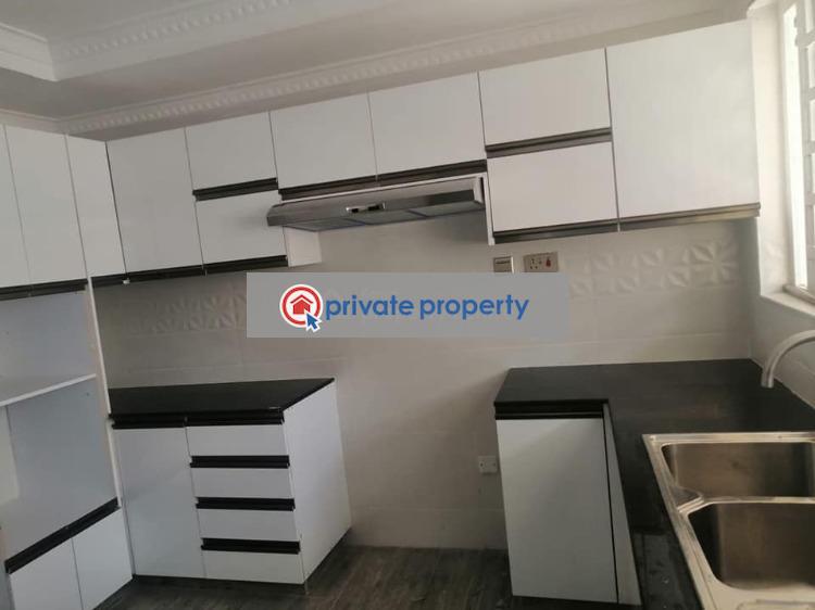 4 bedroom Townhouse For Sale crimson Bay Villas varsityville Estate