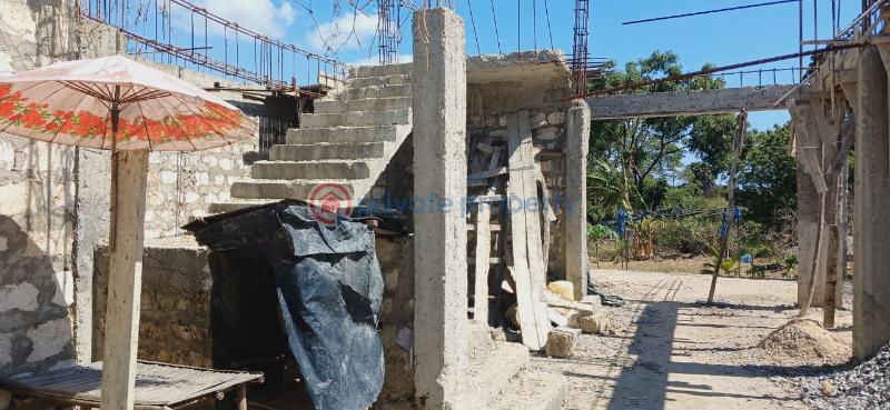 2 bedroom Block of Flats For Sale mtambo Road Bamburi Mombasa - 1
