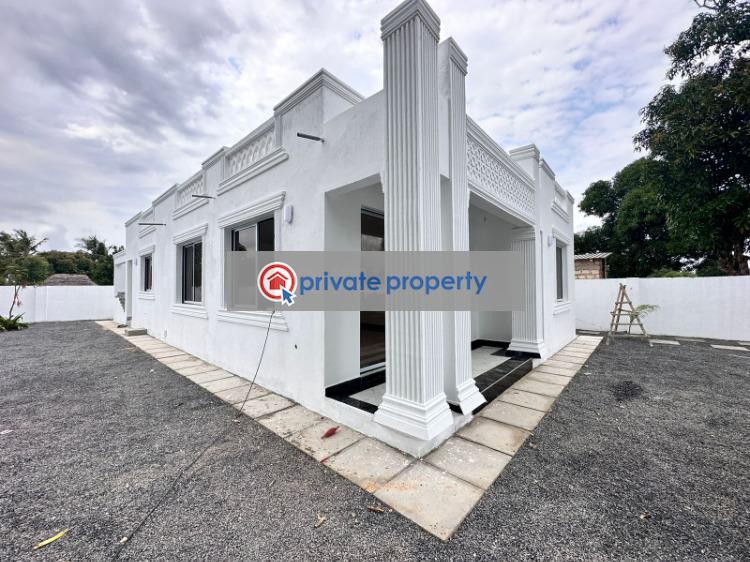 3 bedroom Detached Bungalow For Sale &nbsp;kilifi Tezo Rozy Area Tezo Kilifi - 2