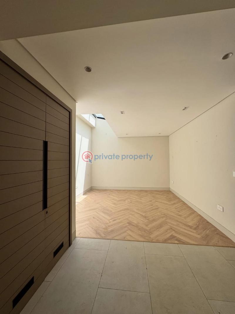 5 bedroom Townhouse For Sale westlands Nairobi - 12