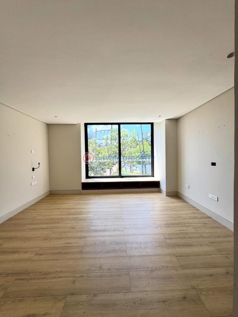 5 bedroom Townhouse For Sale westlands Nairobi - 16
