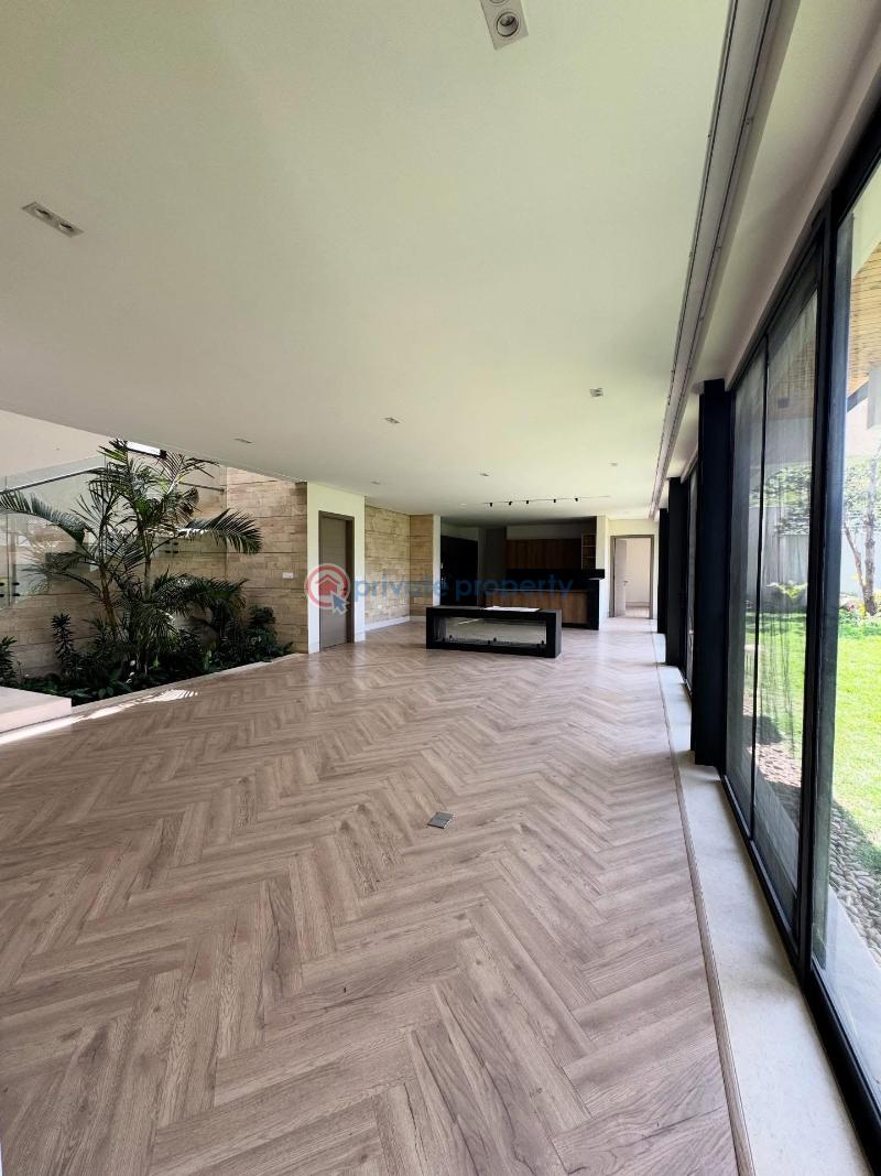5 bedroom Townhouse For Sale westlands Nairobi - 3