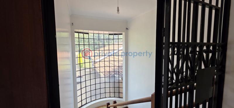 5 bedroom Townhouse For Sale Runda Westlands Nairobi - 1