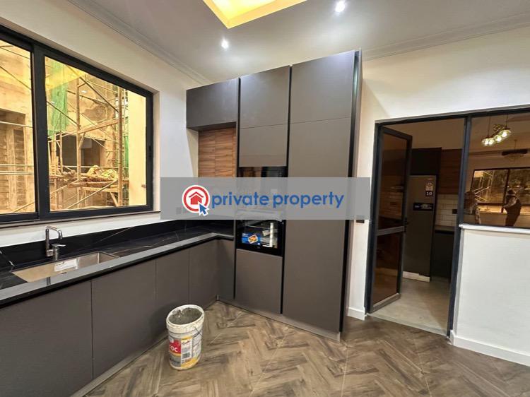 5 bedroom House For Sale &nbsp;muthangari Road Lavington Nairobi - 1