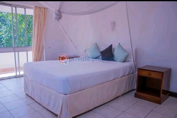 5 bedroom House Short let Nyali Mombasa - 10