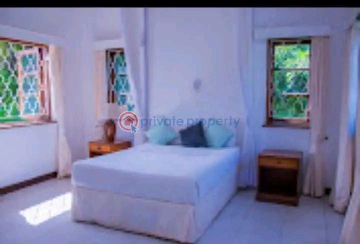 5 bedroom House Short let Nyali Mombasa - 9