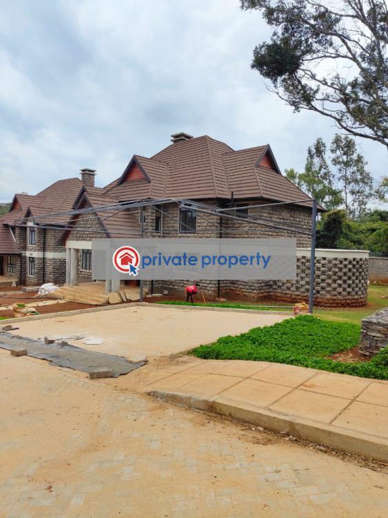 4 bedroom House For Sale &nbsp;hardy Area Karen Nairobi - 1