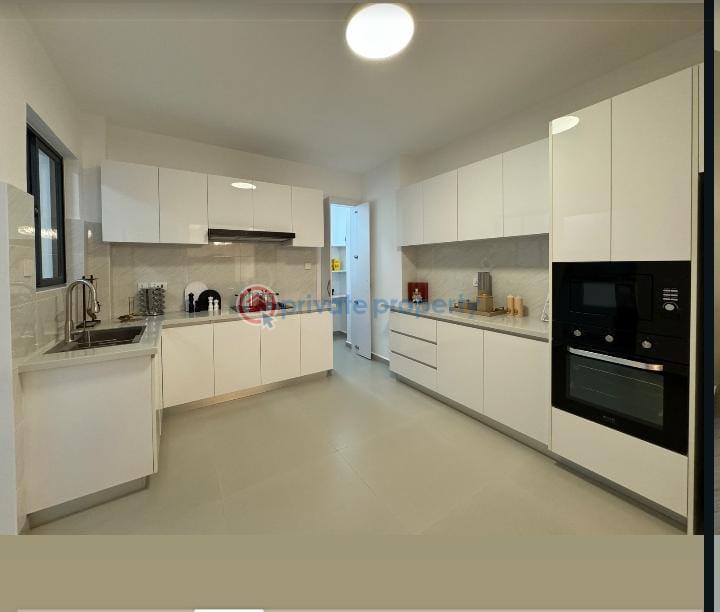 4 bedroom Apartment For Sale Kilimani Nairobi - 3