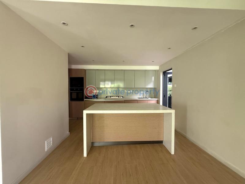 5 bedroom House For Sale Kyuna Nairobi westlands Nairobi - 5
