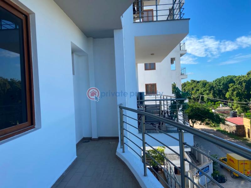 3 bedroom Apartment For Sale 2nd Row From The Beach Nyali Mombasa - 10