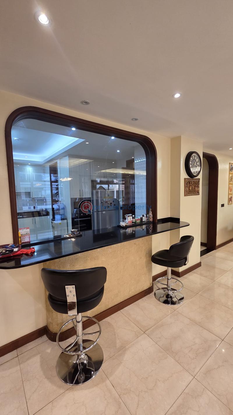 4 bedroom Apartment For Sale Batu Batu Road Parklands Nairobi - 6