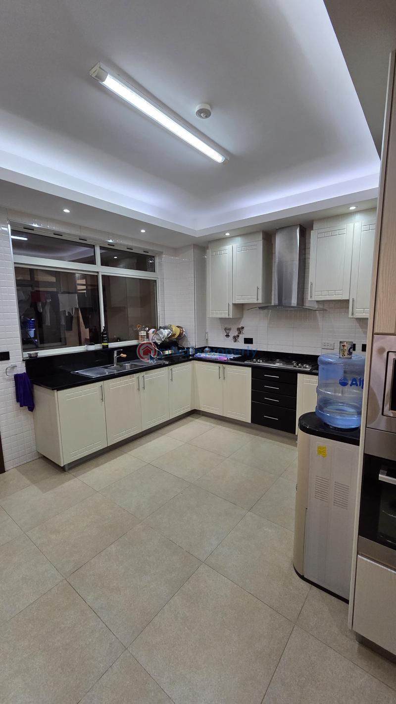 4 bedroom Apartment For Sale Batu Batu Road Parklands Nairobi - 9