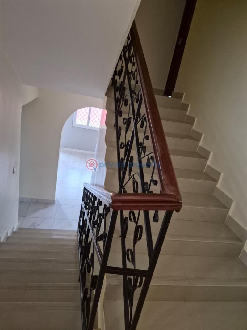 3 bedroom House For Sale Kiembeni Bamburi Mombasa - 1