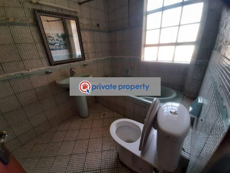 5 bedroom House For Sale &nbsp;runda Runda Westlands Nairobi - 17