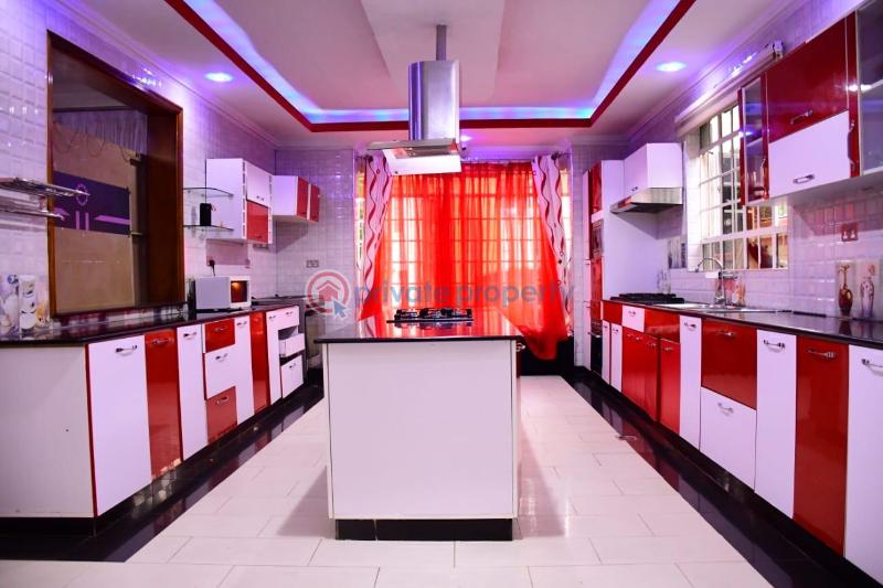 5 bedroom House For Sale Thome. Garden Estate Nairobi Central  - 2