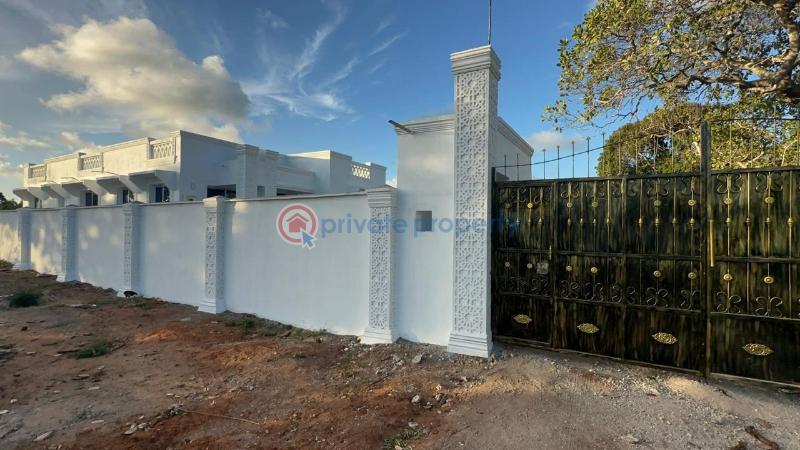 3 bedroom House For Sale Rozy Area Tezo Kilifi - 3