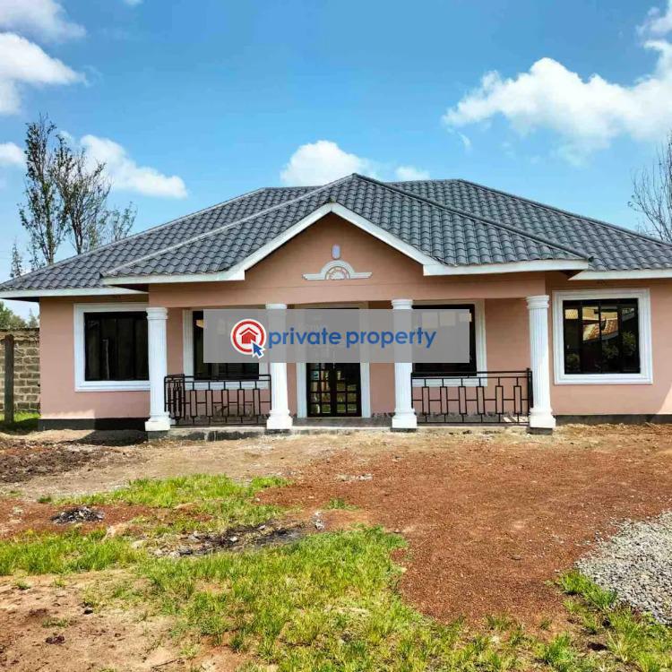 3 bedroom Detached Bungalow For Sale  nyamasaria Central Kisumu  - 0