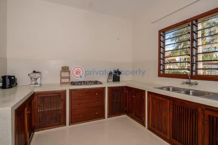 3 bedroom Semi detached Duplex For Sale Jacaranda Road Watamu Kilifi - 5