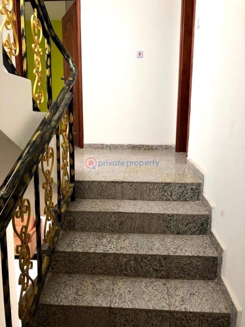 4 bedroom House For Sale Afew Meters From The Tarmac Road Athi River Machakos - 3