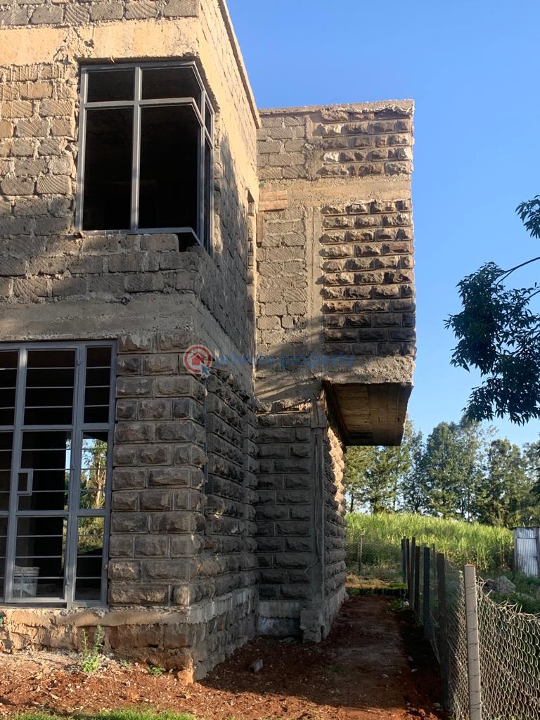 4 bedroom House For Sale Close To The Tarmac Road Ondiri Kikuyu Kiambu - 4