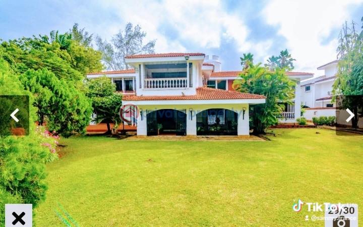5 bedroom House For Sale Moyne Drive 2nd Row From The Beach Nyali Mombasa - 2