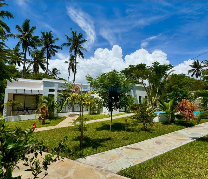 3 bedroom Detached Bungalow For Sale Jacaranda Beach. Watamu Kilifi - 0