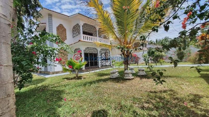 4 bedroom House For Sale Links Garden Nyali Mombasa  - 2