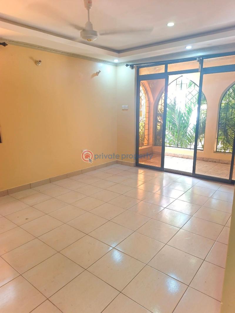 4 bedroom Detached Duplex For Rent Beach Road Nyali Mombasa  - 11
