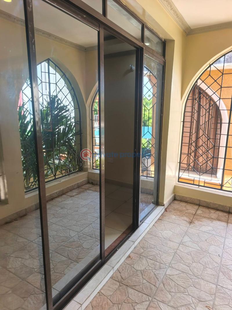 4 bedroom Detached Duplex For Rent Beach Road Nyali Mombasa  - 12