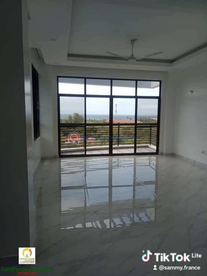 4 bedroom Apartment For Sale Parklane Near Nyali Police Mombasa - 2