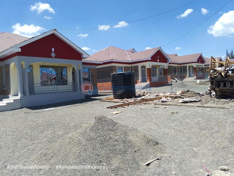 3 bedroom Detached Bungalow For Sale Acacia Feeder Road Kitengela Kajiado - 0